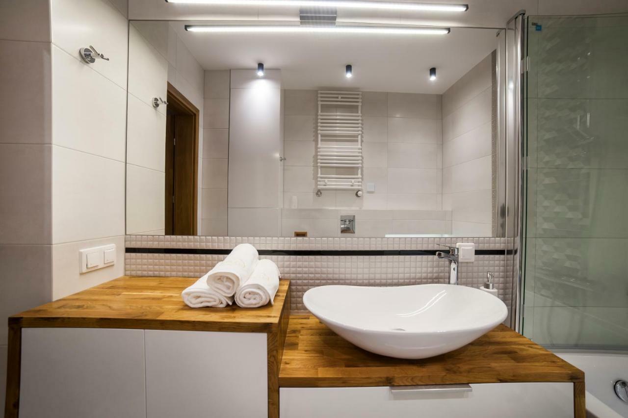 Urban Apart Uniejow Apartment Ngoại thất bức ảnh